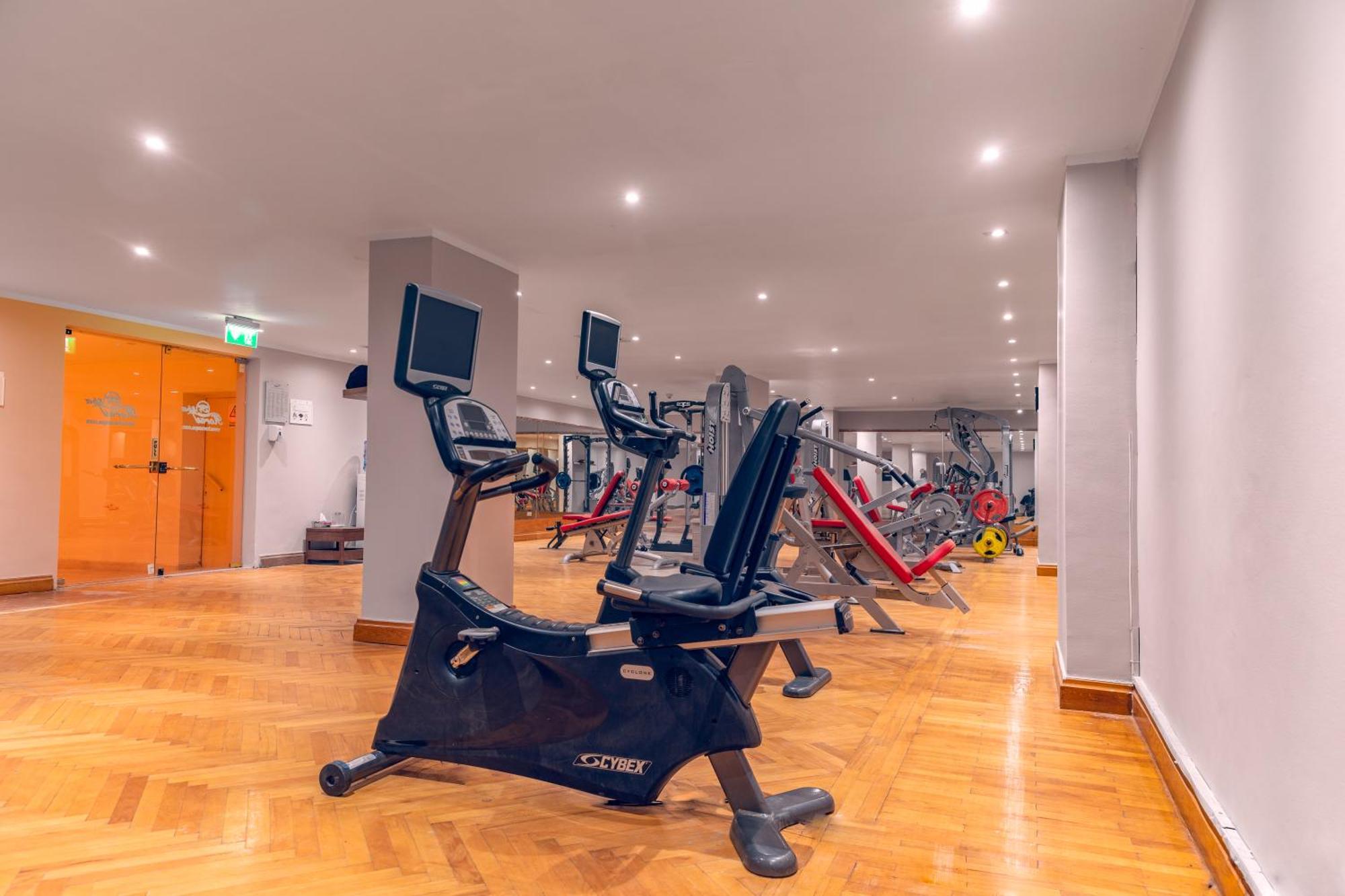 Old Palace Resort Sahl Hasheesh Хургада Екстериор снимка The gym at the hotel