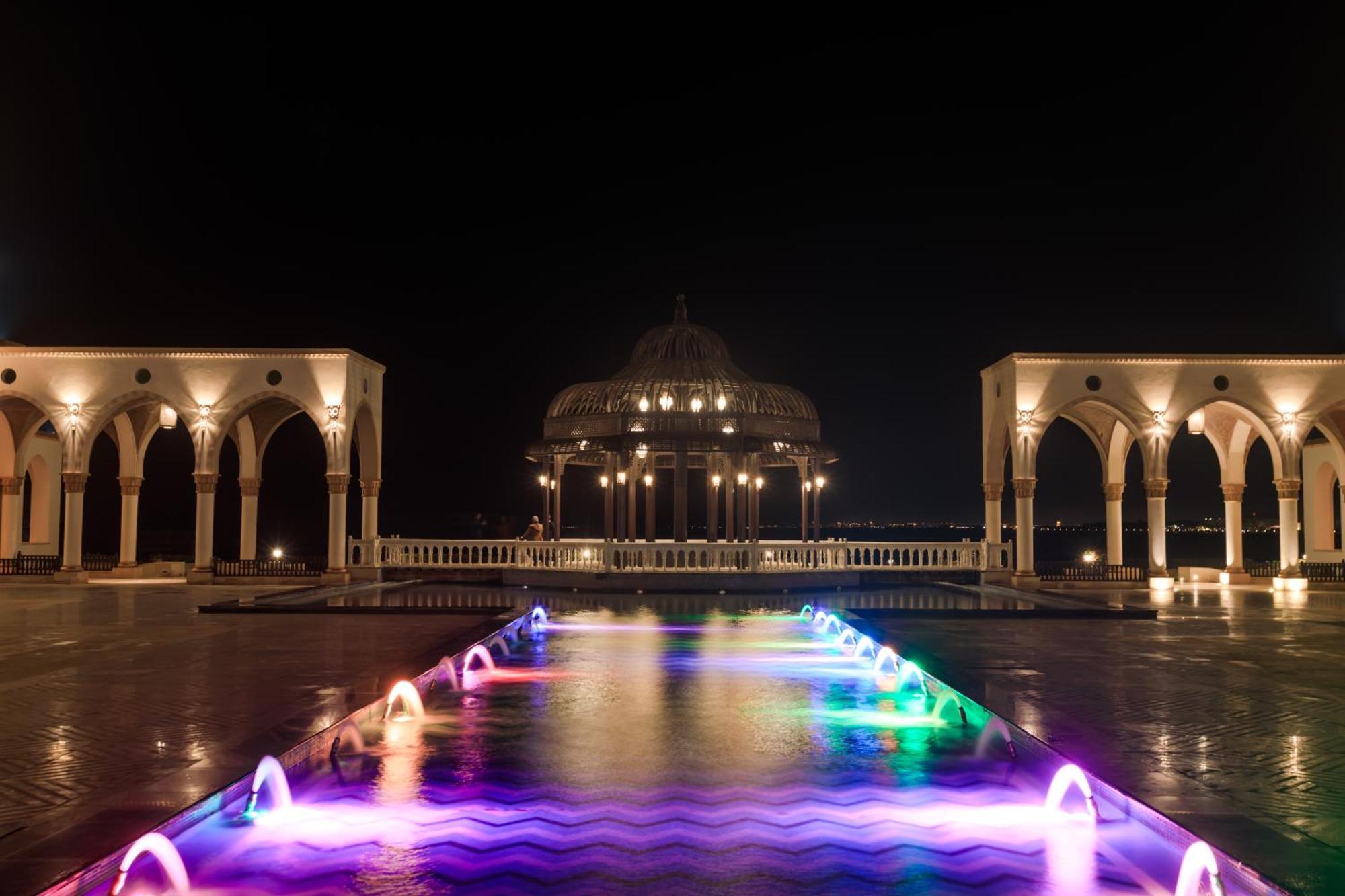 Old Palace Resort Sahl Hasheesh Хургада Екстериор снимка Fountains at the Al-Shaab Park