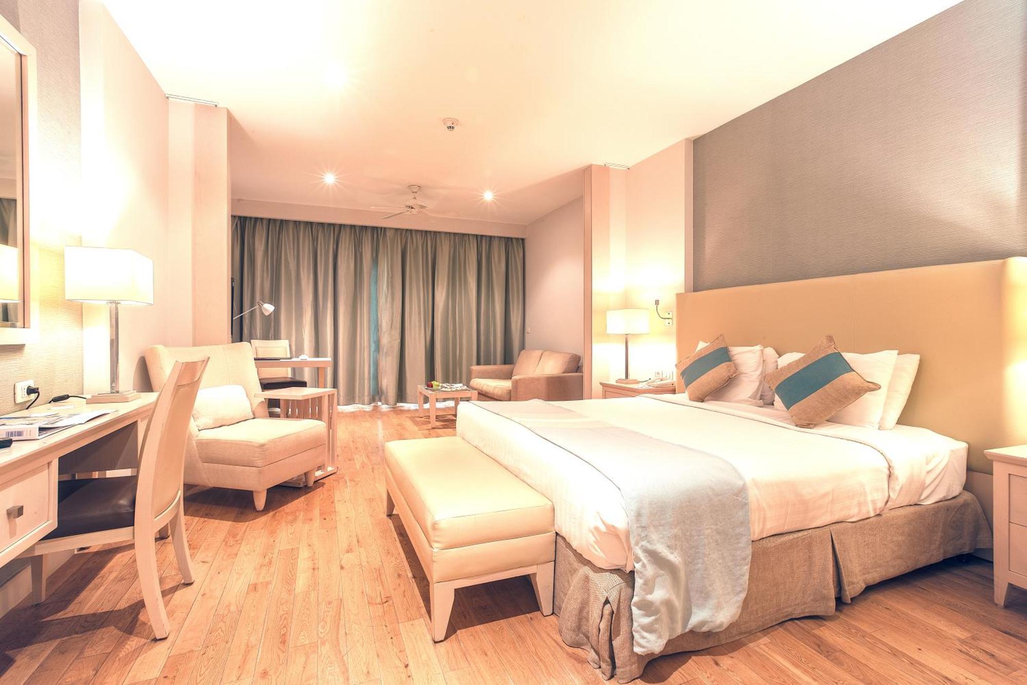 Old Palace Resort Sahl Hasheesh Хургада Екстериор снимка Deluxe Room