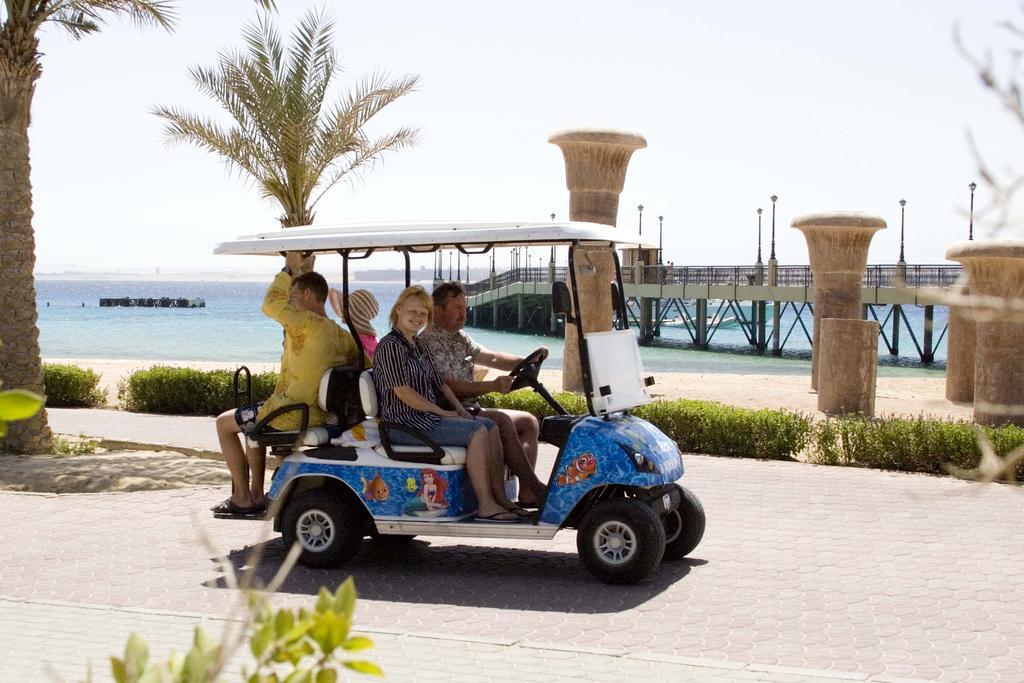 Old Palace Resort Sahl Hasheesh Хургада Екстериор снимка Club Car Villager